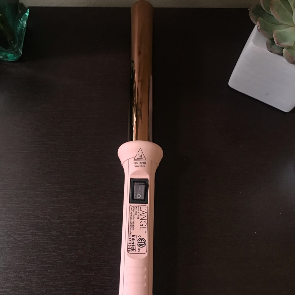 L’ange Ondulé 1” Ceramic Curling Wand (Pink)